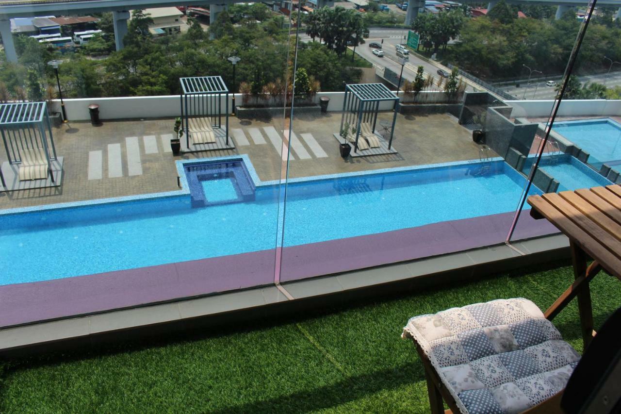 Mlh Deluxe Studio Suites @ Landmark Residence Cheras Εξωτερικό φωτογραφία